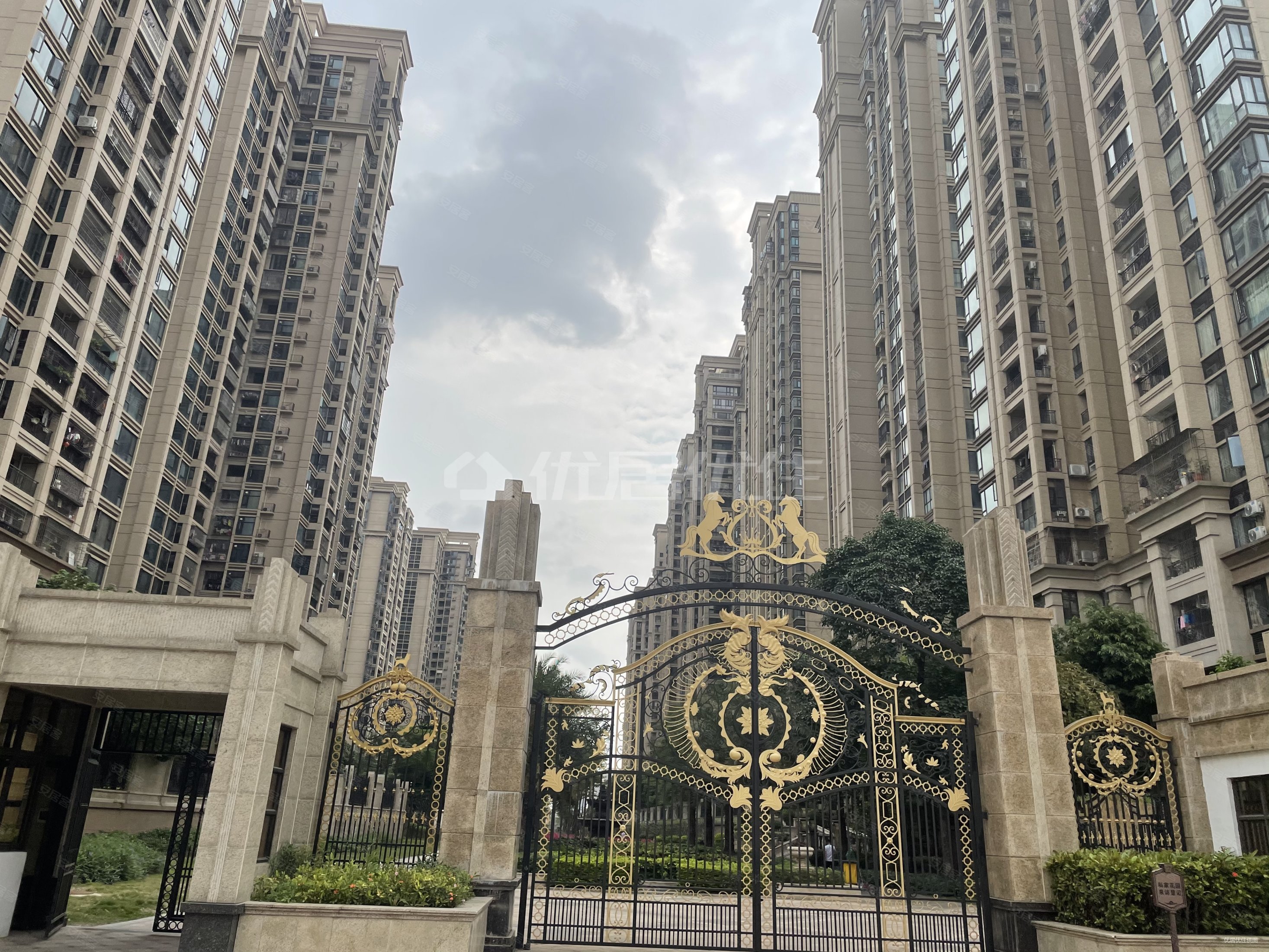 星星凯旋国际南区精装三房