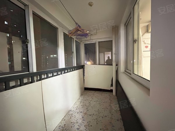 北京丰台丽泽桥金都苑紧邻华为总部丽泽soho天街东南向二居室金都苑