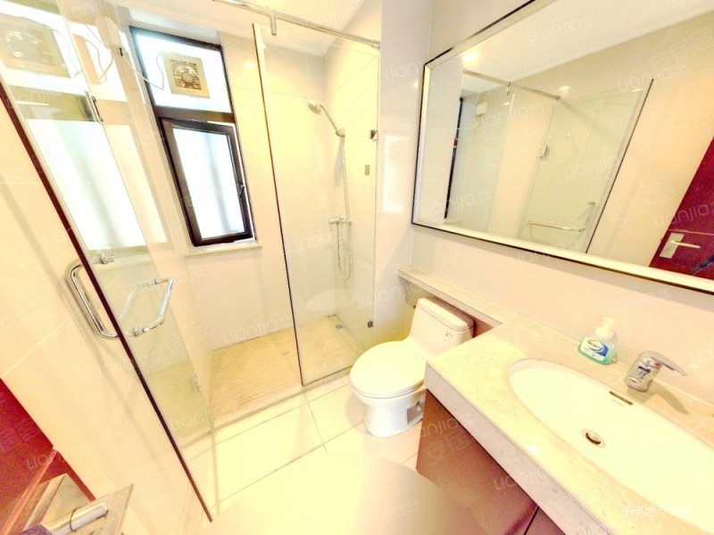 保利塞纳维拉 荔湾 实验  业主资金周转带车位急出 有意致电