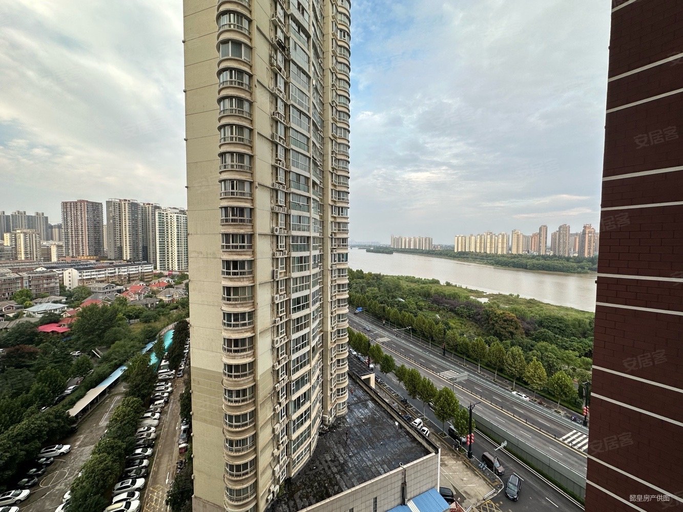 洛阳房产网>洛阳二手房>涧西二手房>南昌路二手房>顺驰城>