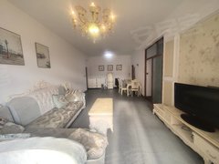 海口龙华滨海海南侨中附近，星华商厦精装修三房两厅两卫，家电家具齐全出租房源真实图片