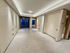 深圳宝安马安山万丰海岸城锦园2房,近11号地铁交通便利,楼下自带大型商业出租房源真实图片