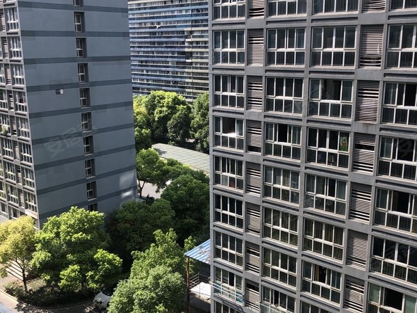 杭州钱塘金沙湖中沙金座金沙湖地铁口300米 天街200米 月付 全新 急租