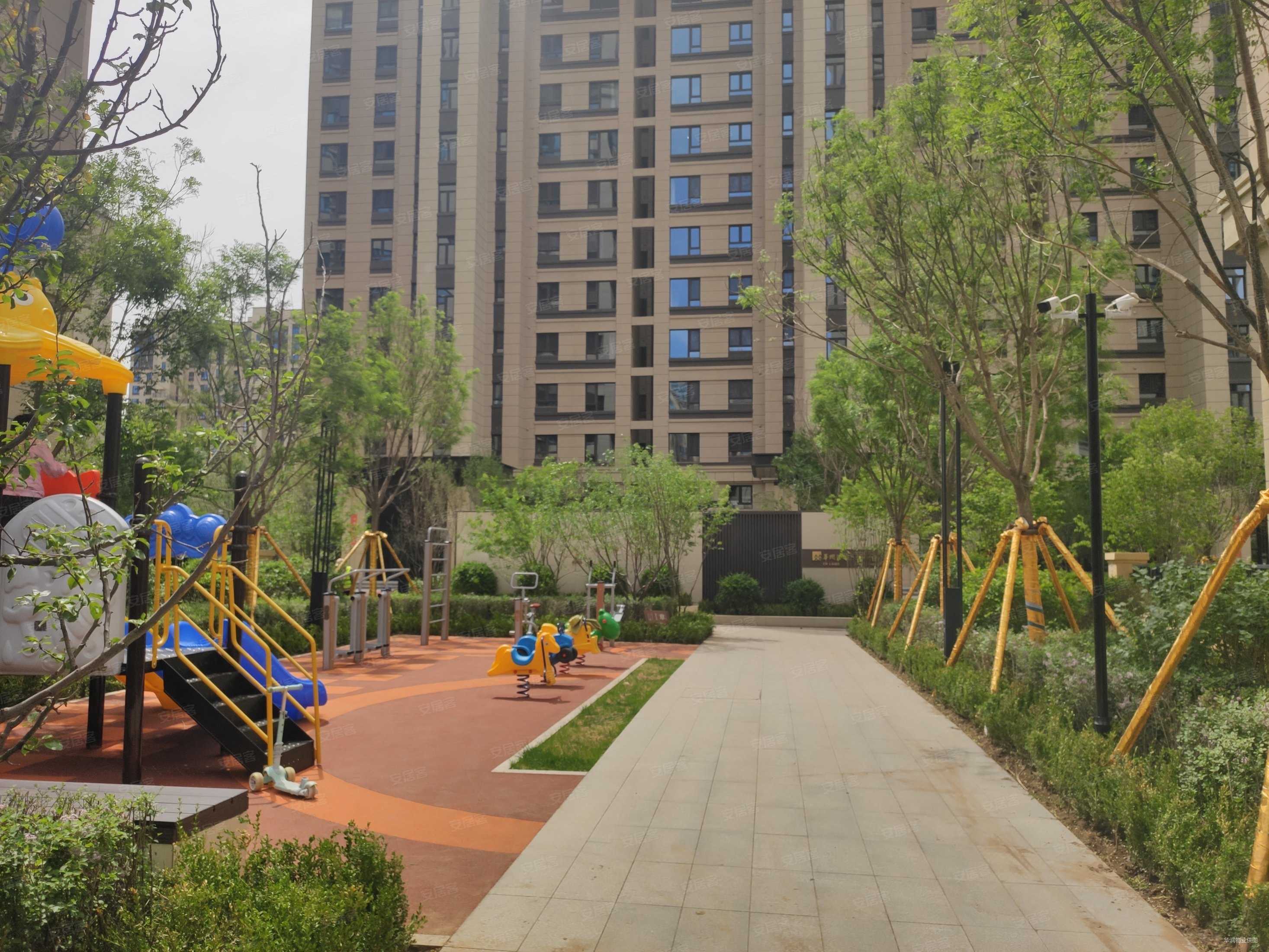 华润置地幸福里3室2厅2卫128.34㎡南北157万