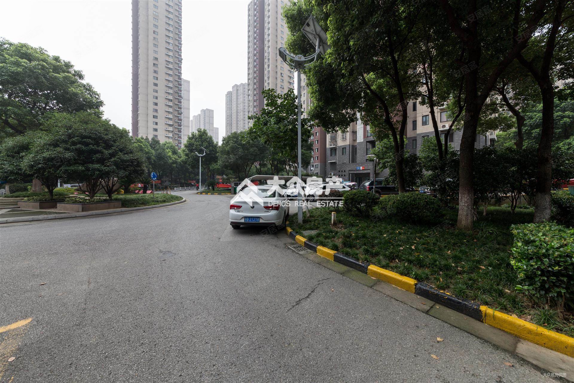 百乐广场附近惠景家园2室不含土出精装电梯中层地铁