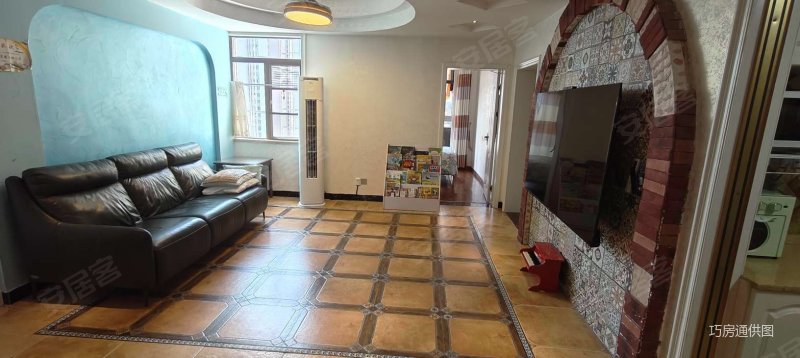 尚水花园4室2厅2卫111.72㎡南129万