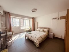 北京昌平霍营霍营双线地铁,龙跃苑东五区,精装主卧带阳台,中间楼层,近地铁出租房源真实图片