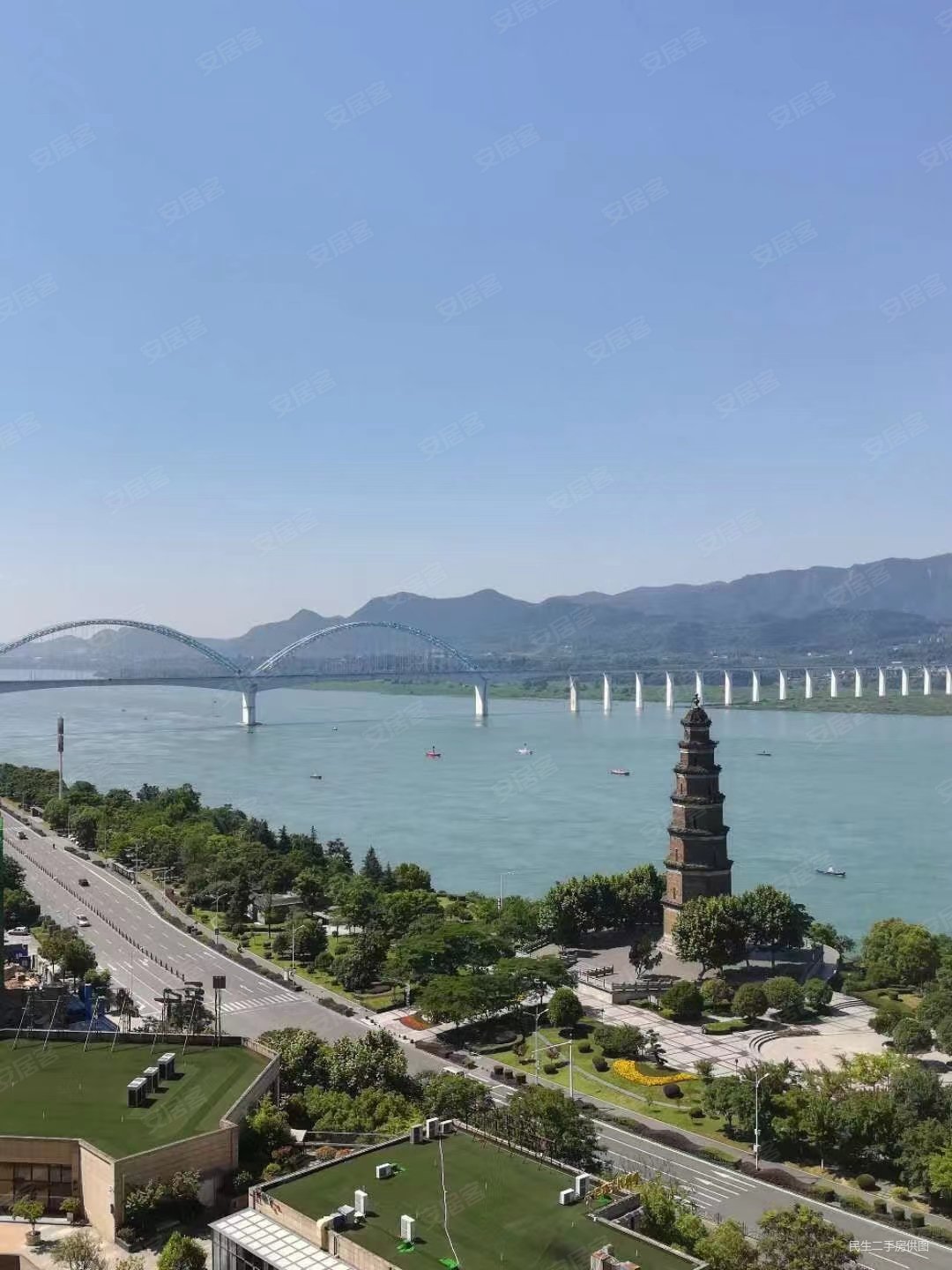 复式 一览无余观景台,新外滩二手房,860万,5室3厅,3卫,425平米-宜昌