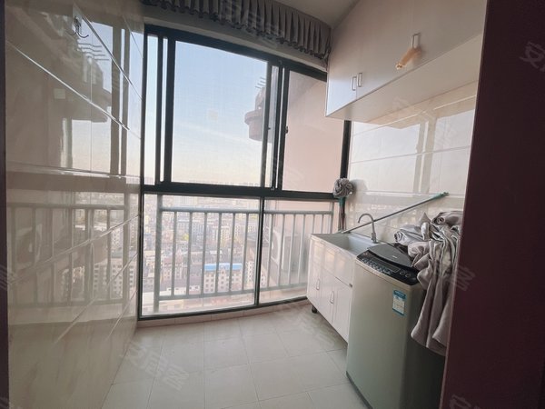 【多图】水岸皇庭,莲塘租房,水岸皇庭电梯精装两房出租,全景观湖 对面