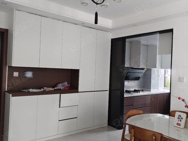 金华婺城湖海塘智合院北区湖海塘板块 智合院 东边套大三房。采光视线无遮挡 精装修拎包出租房源真实图片