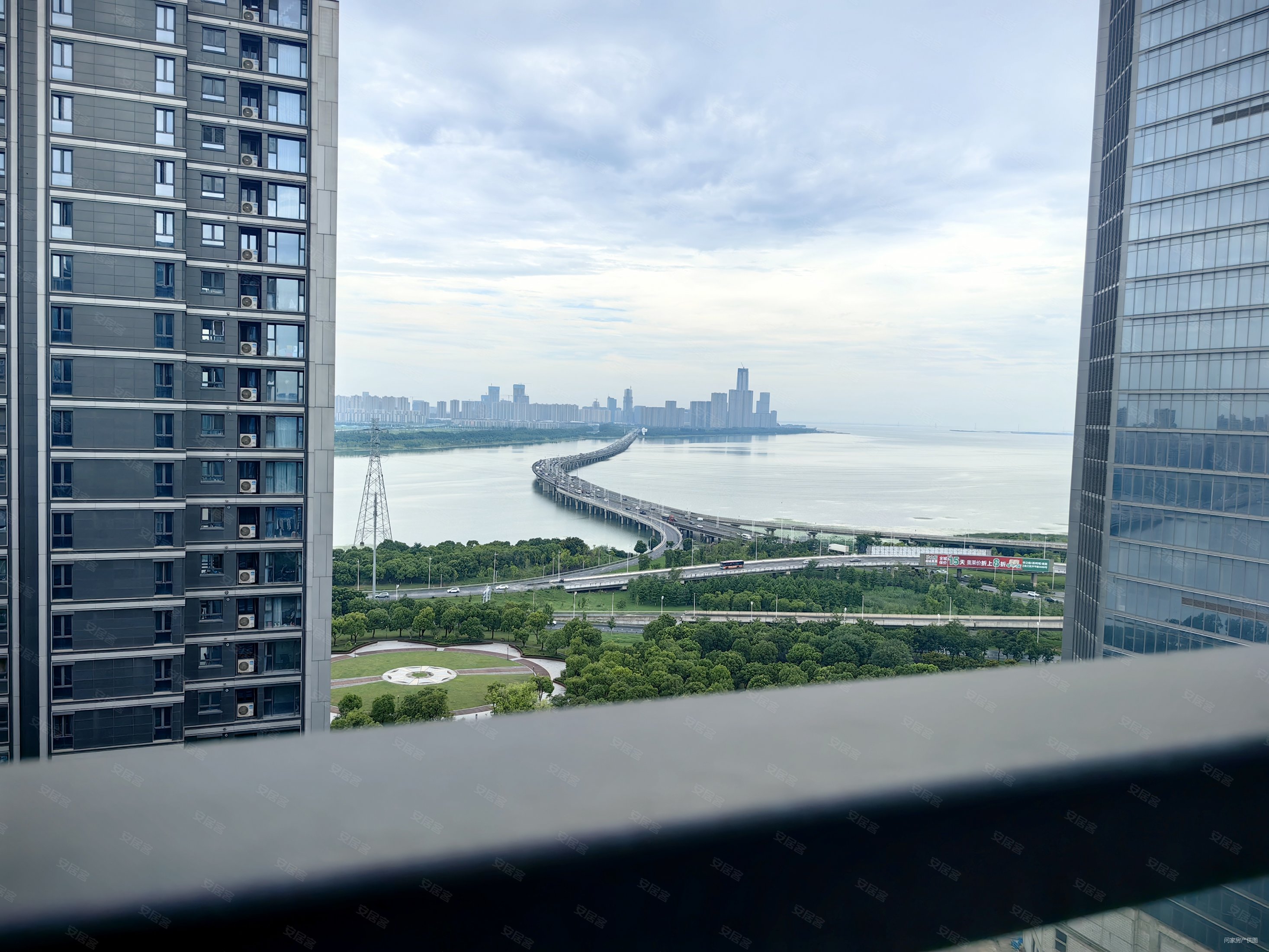 融创苏州壹号院4室2厅2卫127.78㎡南北322万