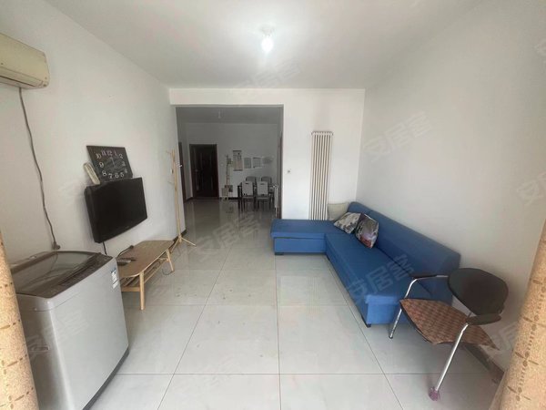 【多图】龙园小区,经十路高新段租房,出门步行到舜泰 可以短租 有车位