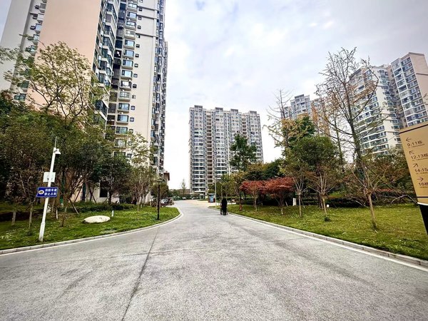 成都金牛金牛周边芙蓉锦绣城东苑直租 西部战区总医院 地铁三号线植物