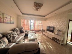 玉溪红塔时代广场时代新都汇   聂耳音乐广场旁 带家具家电 1500元！出租房源真实图片