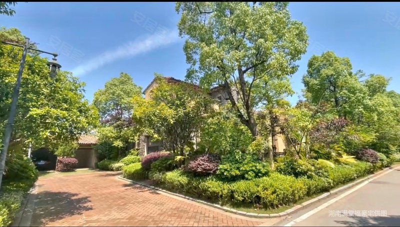 橘郡礼顿山别墅