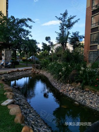 海甸岛江南城 精装修三房叠拼别墅 三层带露台 南北通透 双学