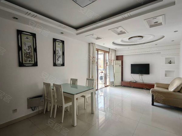 苏州吴江盛泽星月翡翠半岛翡翠半岛两室2万一年包物业 采光好 简单