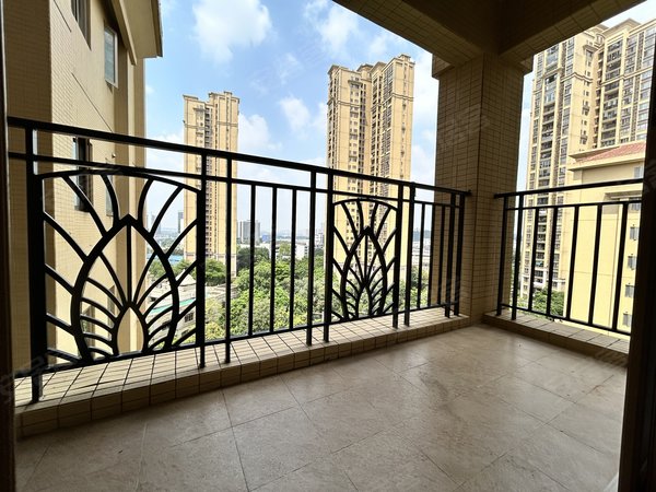 【多图】长隆珑翠,汉溪长隆租房,长隆珑翠 4室2厅2卫 电梯房 豪华装修