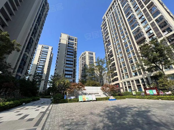 杭州余杭仁和北成芳满庭(别墅)芳满庭 精装修设备齐全可拎包入住出租