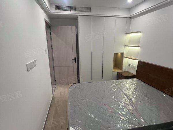 海宁海宁市区硖石江南大道1361号楼银泰静安中学附近一室一厅明卫随时看房 水电民用包网络全屋定制出租房源真实图片