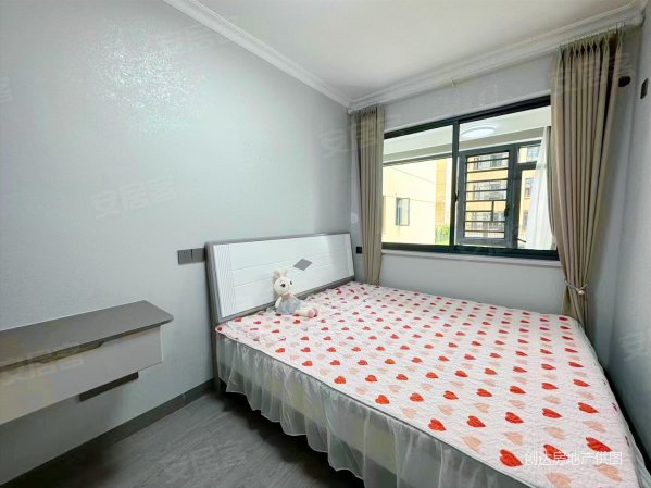 宁乡南城板块, 热销楼盘 带独立院子,湘龙府二手房,99.