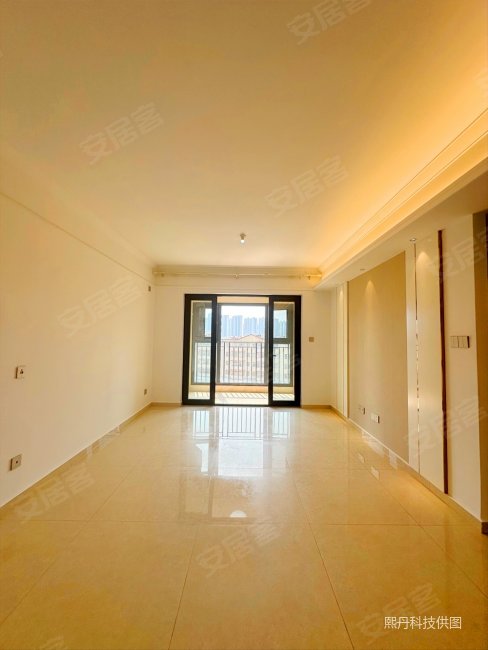 金地九樾97平端头房三面采光东急卖146万