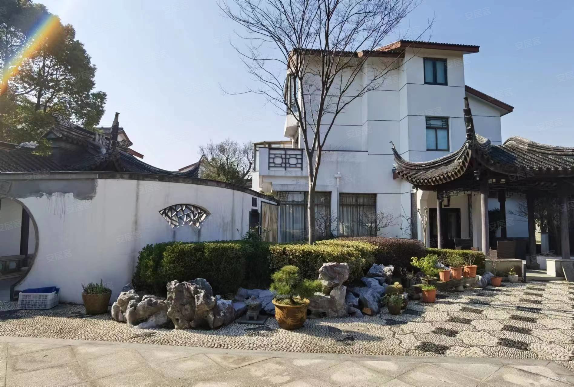 东山景园花园1200平米精装独栋别墅带家具家电拎包入住