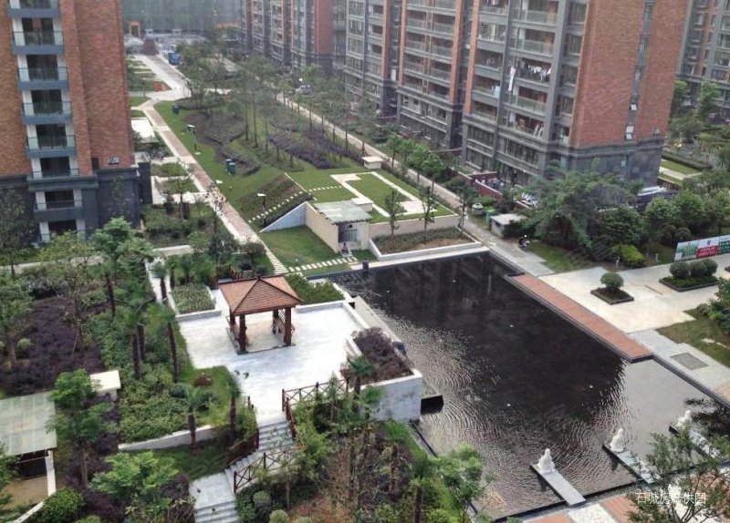 宇业东方红郡3室2厅1卫103.43㎡南北198万