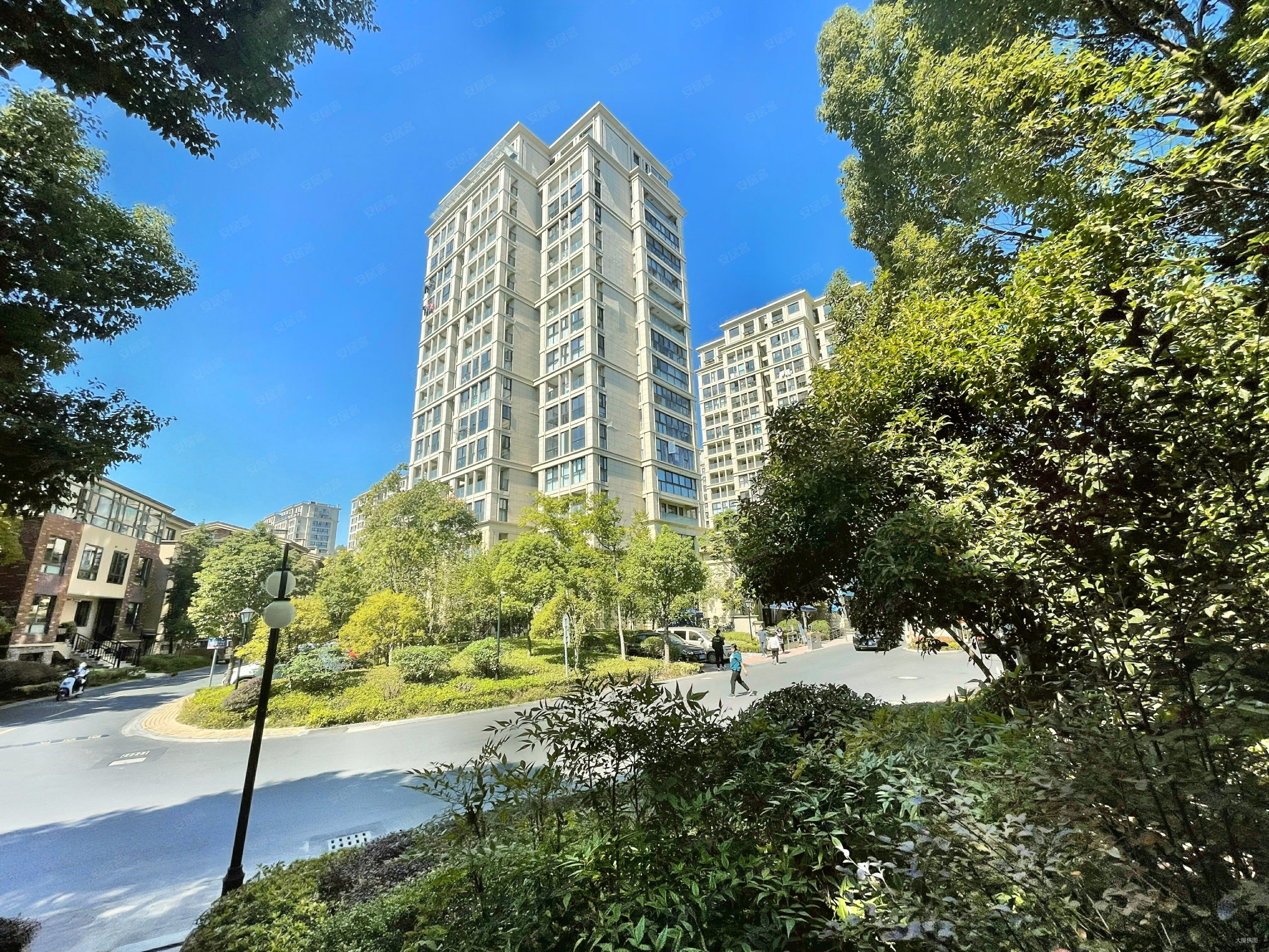 富阳东洲逸江湾129平拓展25平,中间楼层东边套满二 ,逸城(公寓住宅)