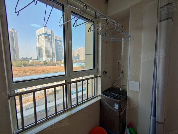 济南历城唐冶帝华广场帝华广场精装三居室 近鲁商天街 交通枢纽 随时