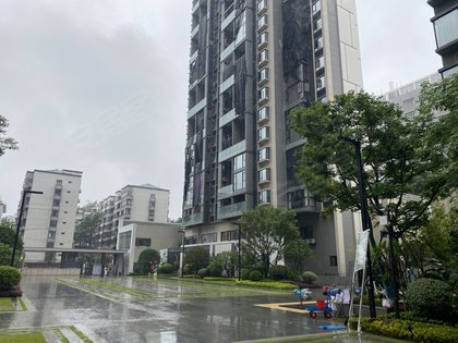 保利首开中庚乌山九巷