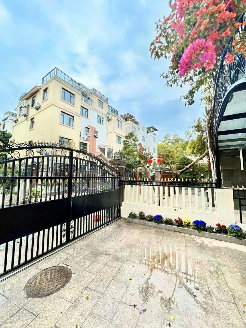 带豪华装修,亨泰山庄(别墅)二手房,1298万,7室2厅,4卫,220平米-珠海