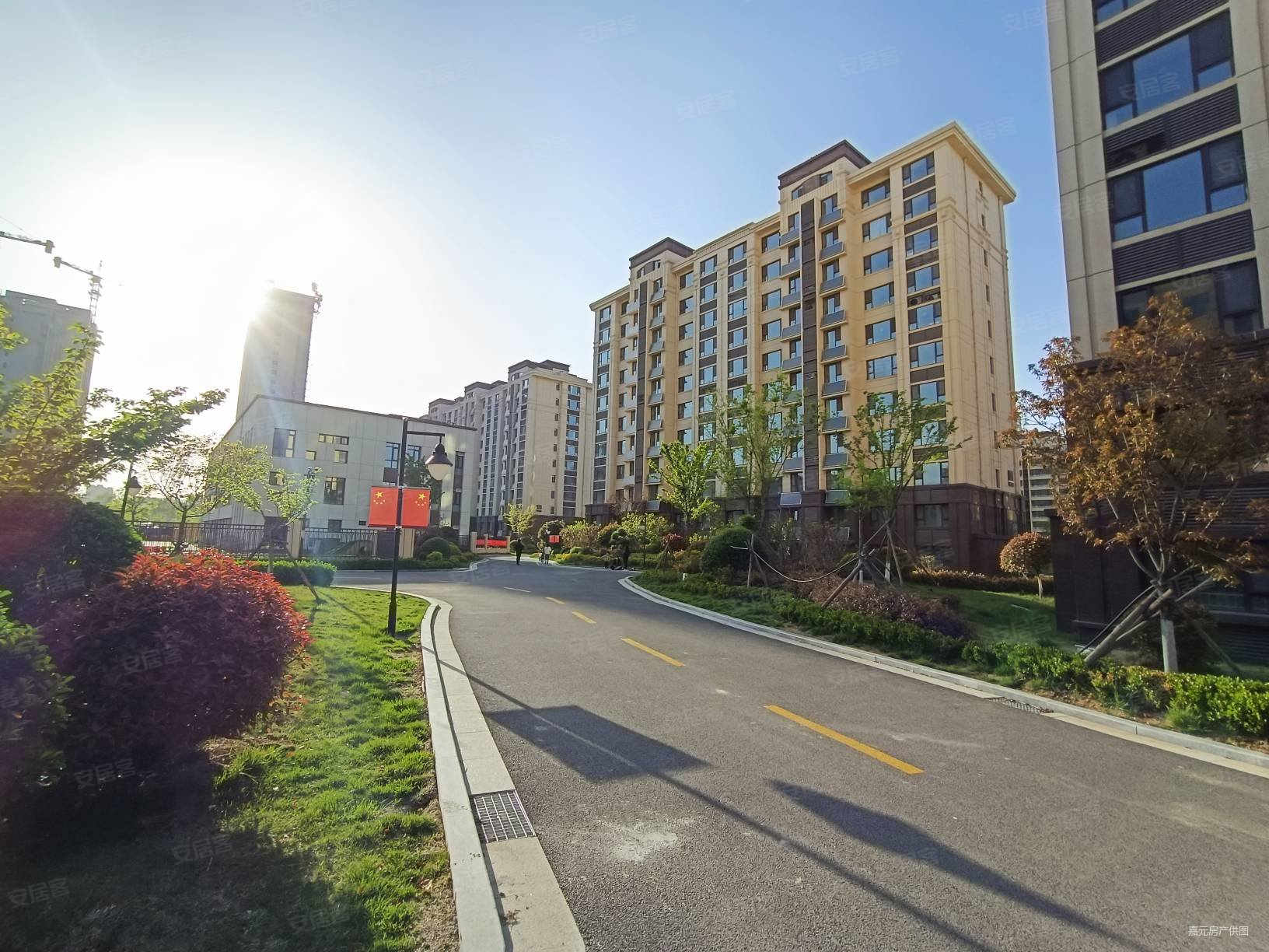 国大东方天韵3室2厅2卫137㎡南北105万