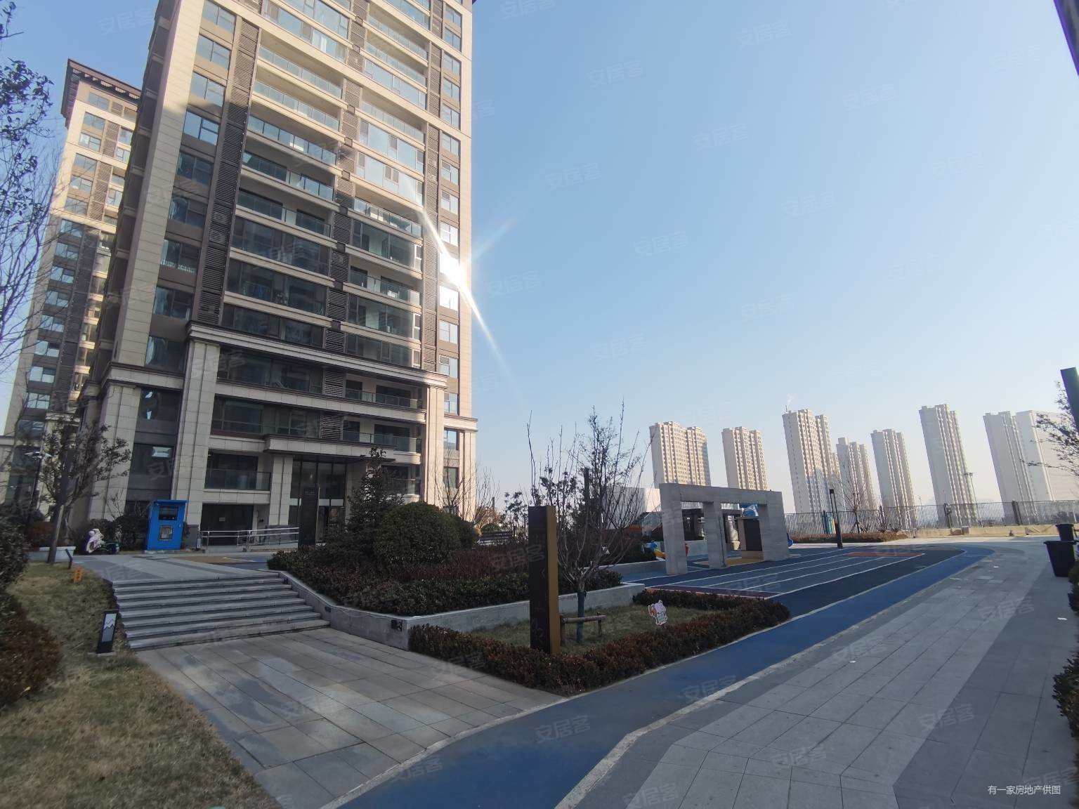 世茂香奈公馆套四元南北通透开发商精装