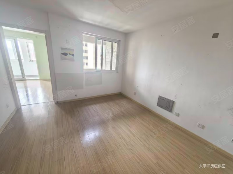 汇郡米兰苑1室1厅1卫64.27㎡南北268万