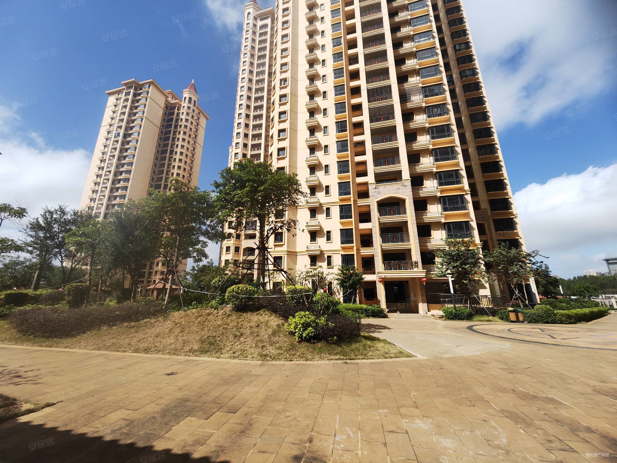 金源华庭3室2厅2卫106㎡南北50万