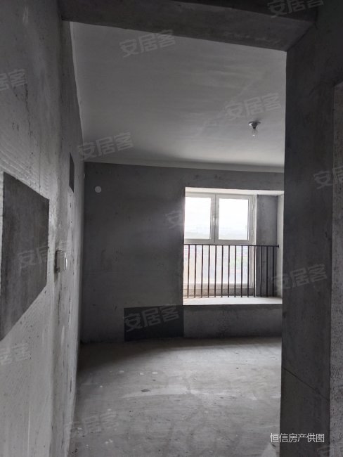 天泰滟澜公馆79万买143平带车位储藏室