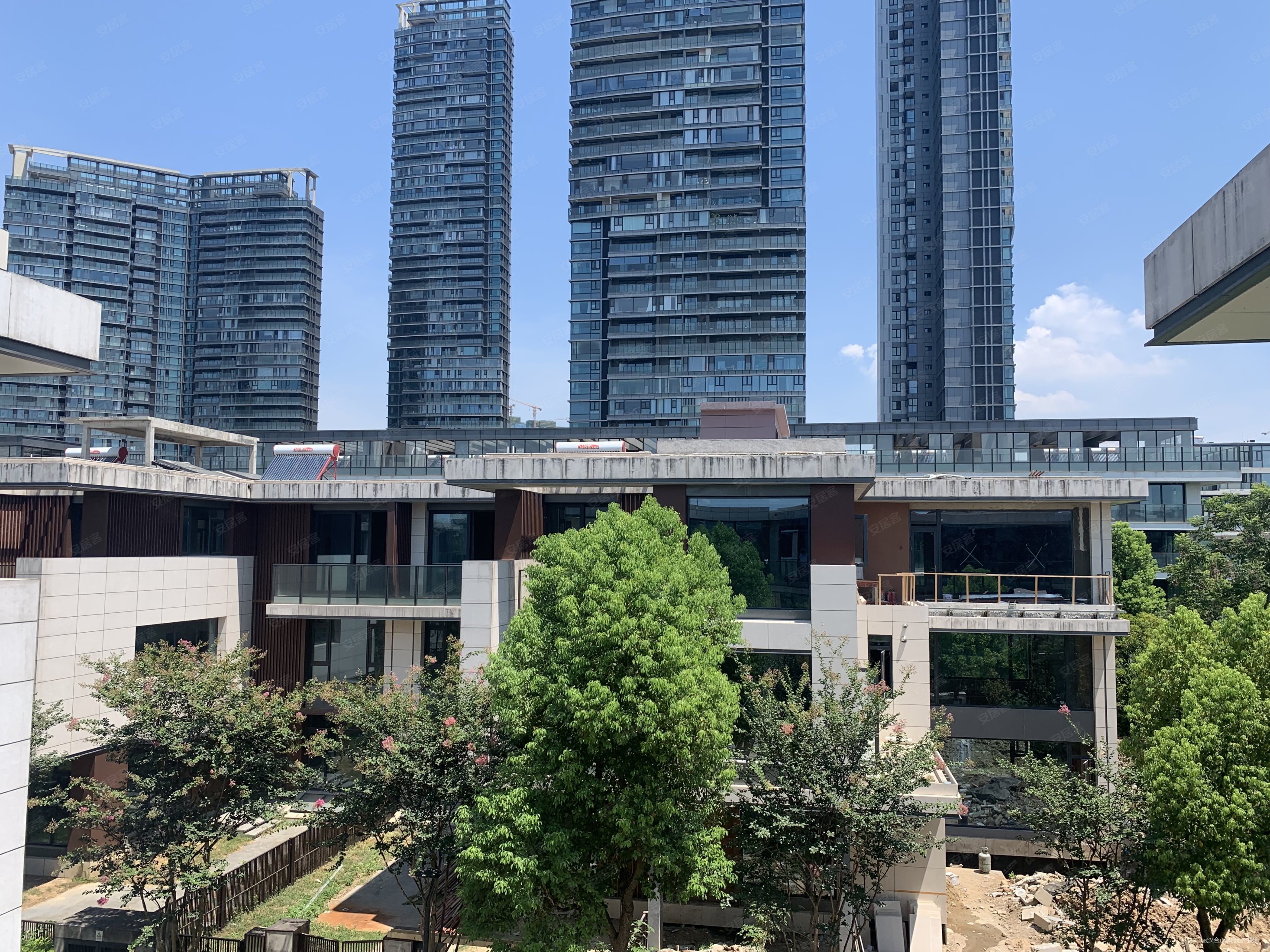 华侨城原岸(别墅)4室3厅4卫339.6㎡南北1650万