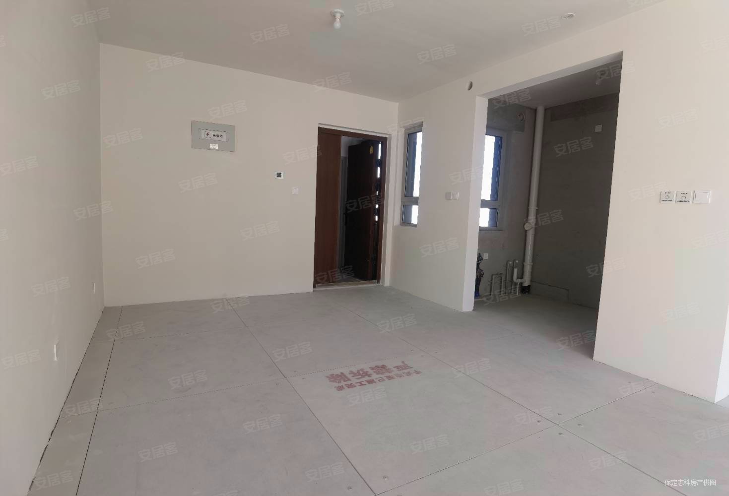 御景风荷3室2厅2卫133.64㎡南北119.8万