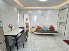 无锡江阴澄江滨江二村4楼！包物业！好停车，天然气！精装两居室，有钥匙！出租房源真实图片