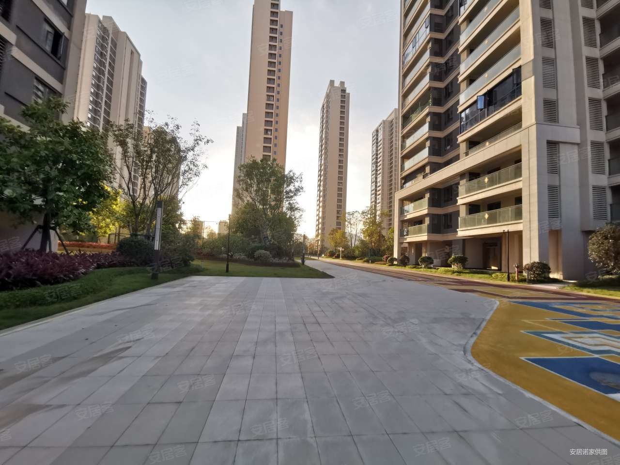 福清世茂璀璨美景 带电梯 次新小区 购物方便 近医院