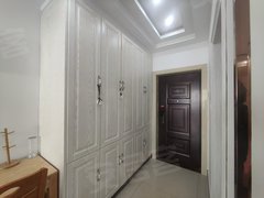 启东启东市区江海路欣乐城，现代化精装修，周围配套齐全，采光好出租房源真实图片