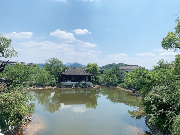 杭州临安青山湖绿城桃李春风(别墅)新出桃李春风别墅边套 前后两个