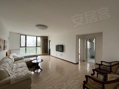 龙口东海官道街星海湖畔电梯大面积三室 适合大家庭 可日租 月租出租房源真实图片