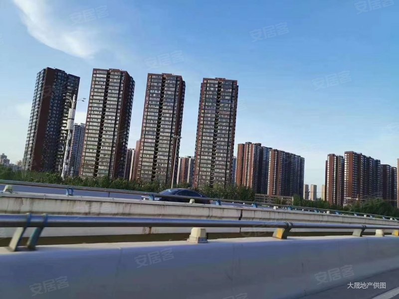 辛家庙地铁口交通便利 商场林立购物方便,安诚御花苑(a区)二手房,75万