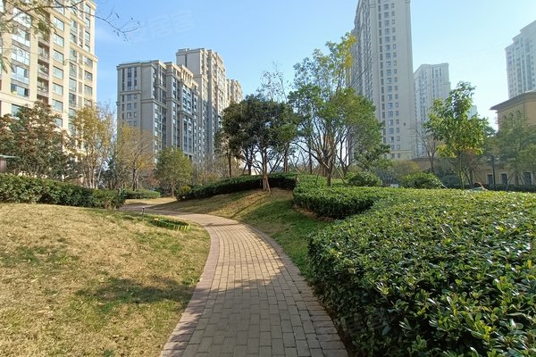 富田城九鼎华府五号院