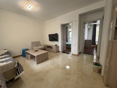 丽水莲都江滨古城公寓，3楼，二室一厅一卫，拎包入住，独门独户，水电民用，出租房源真实图片
