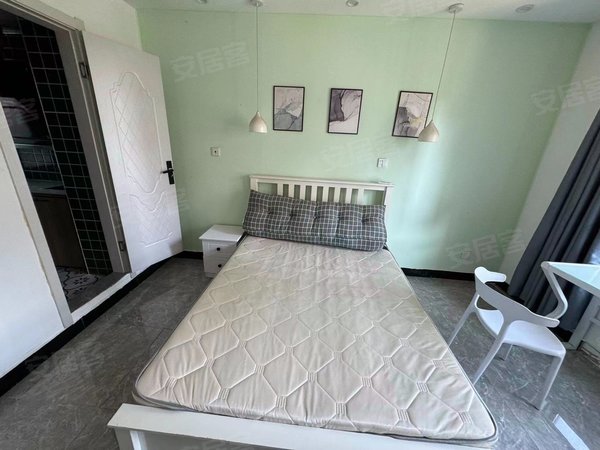 上海宝山共富新村罗青湾新苑罗青湾新苑 租金月付,押一付一,非中介