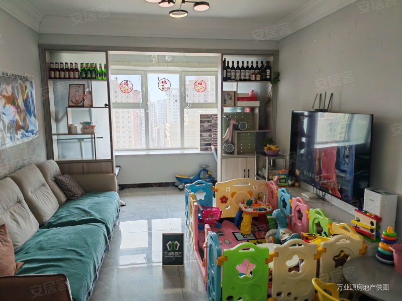 欣丰苑 带电梯 精装可拎包入住 停车方便 刚需两居