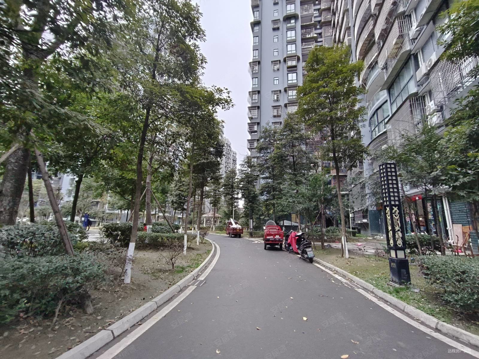 御景名城2室2厅1卫74.65㎡南北52.8万